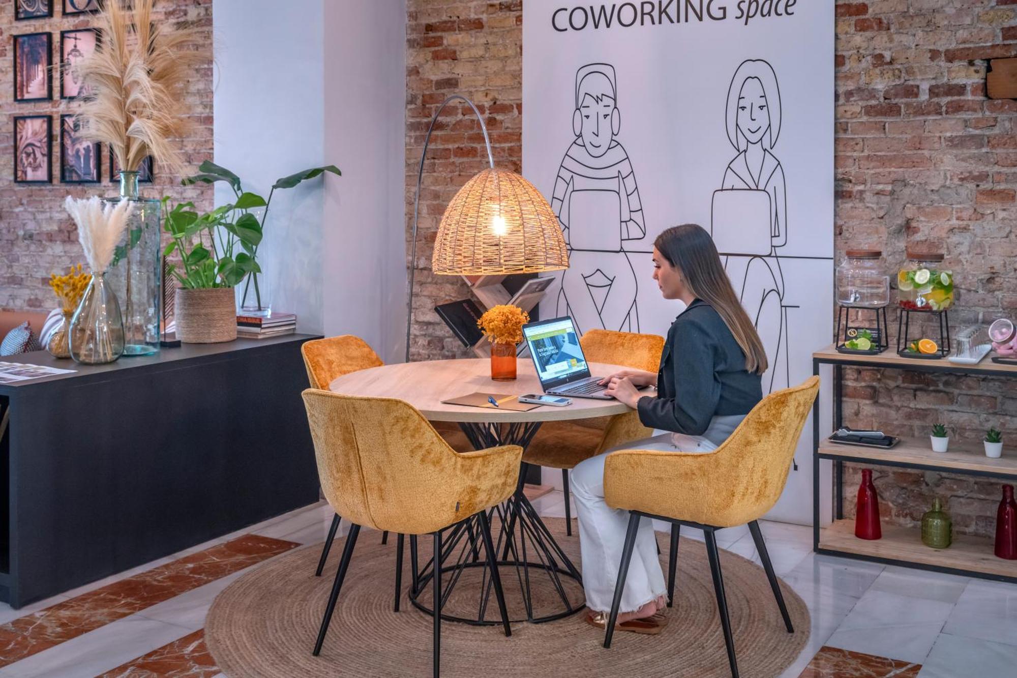 Serhs Carlit Boutique Hotel Барселона Екстериор снимка
