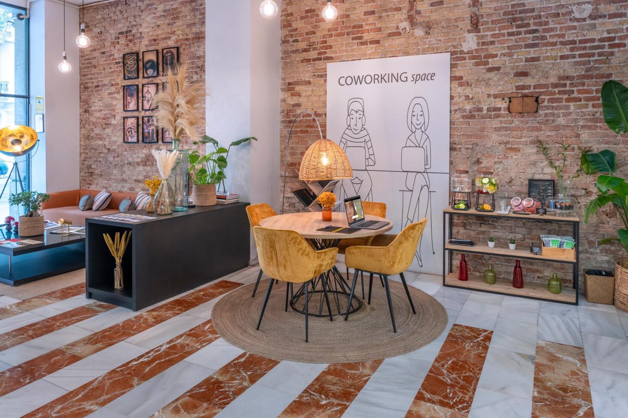 Serhs Carlit Boutique Hotel Барселона Екстериор снимка