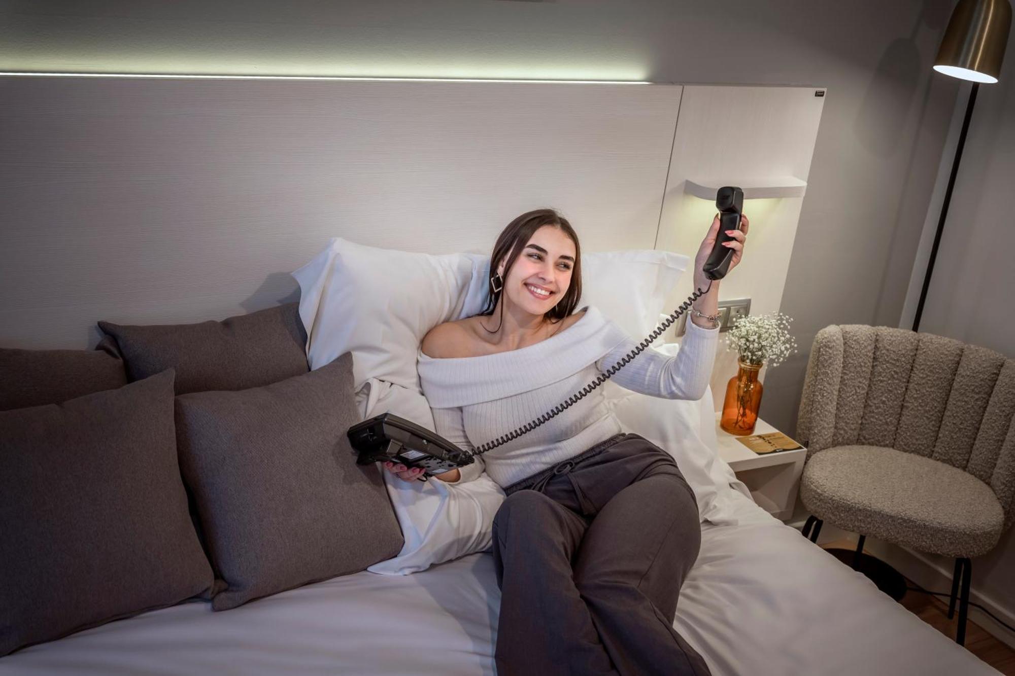 Serhs Carlit Boutique Hotel Барселона Екстериор снимка